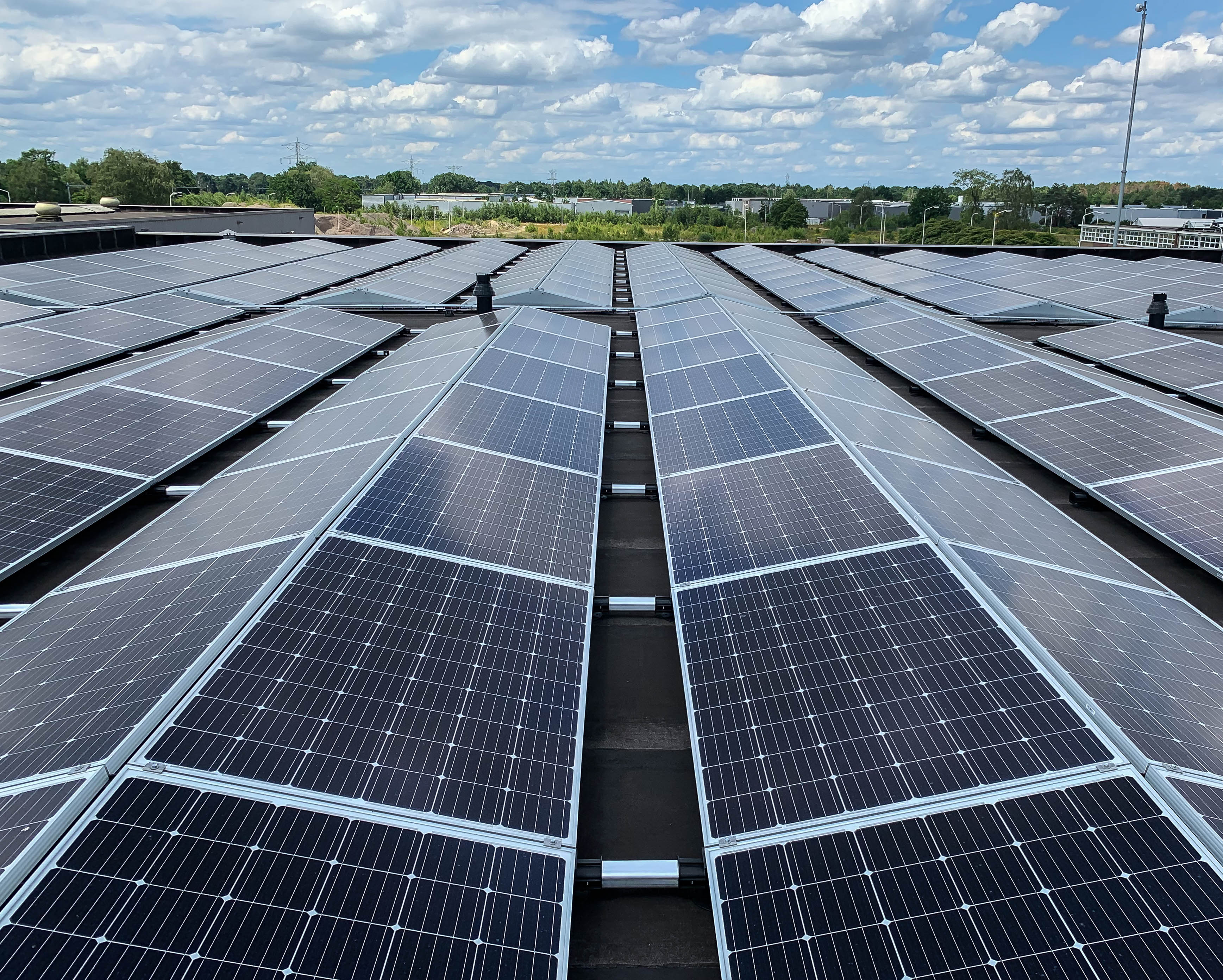 Verhoeven Group wekt 86% van jaarlijks energieverbruik zelf op