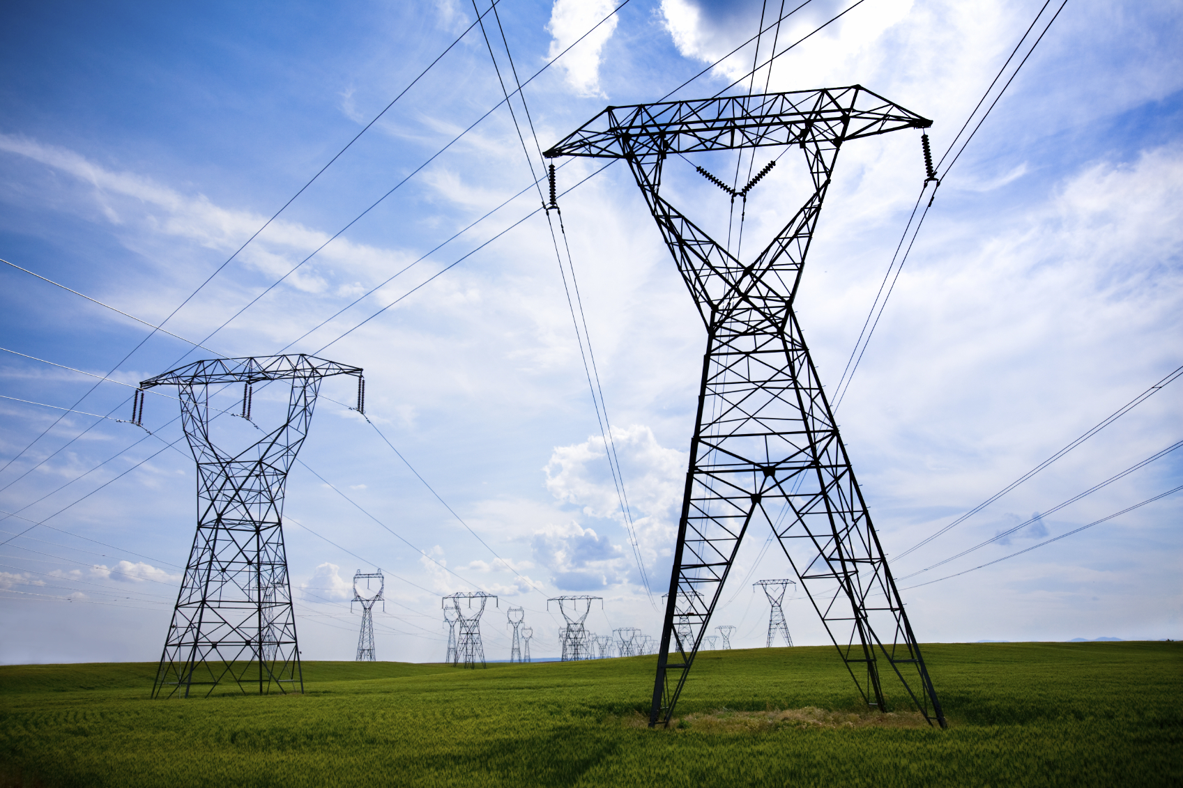 elektriciteitsmasten scholt energy